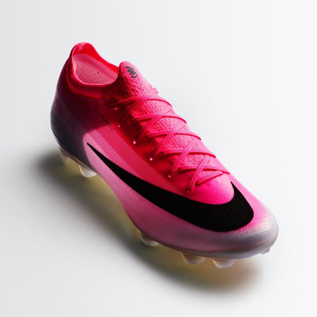 Новые бутсы Nike Mercurial Vapor 17 и Superfly 11