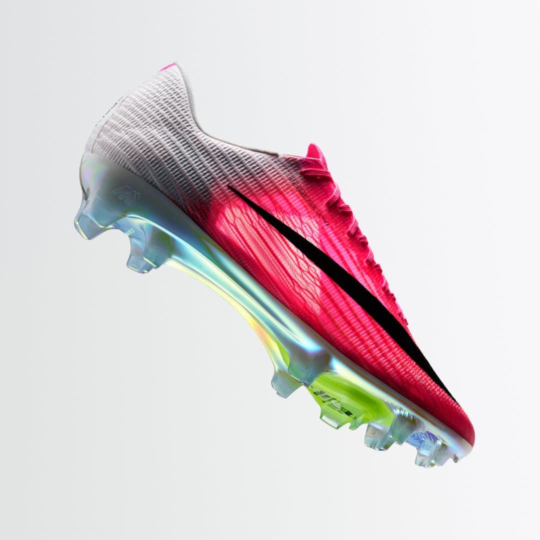Новые бутсы Nike Mercurial Vapor 17 и Superfly 11