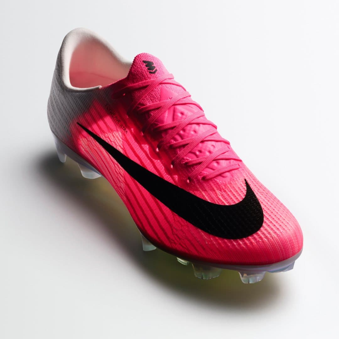 Новые бутсы Nike Mercurial Vapor 17 и Superfly 11